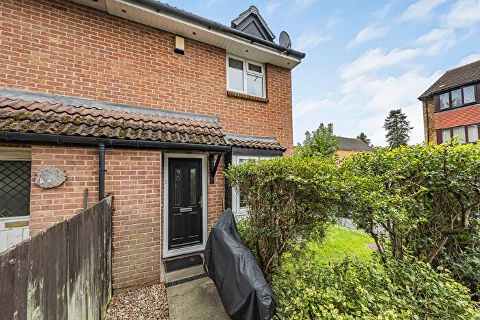 1 Bedroom Property To Rent In Mead Avenue, Langley, SL3