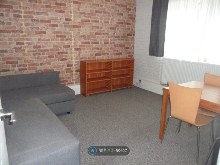 1 Bedroom Flat To Rent In Harvest Lodge, London, N1