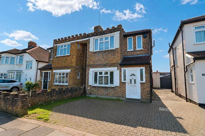 3 Bedroom Semi Detached House For Sale In Ventnor Avenue, Stanmore, HA7