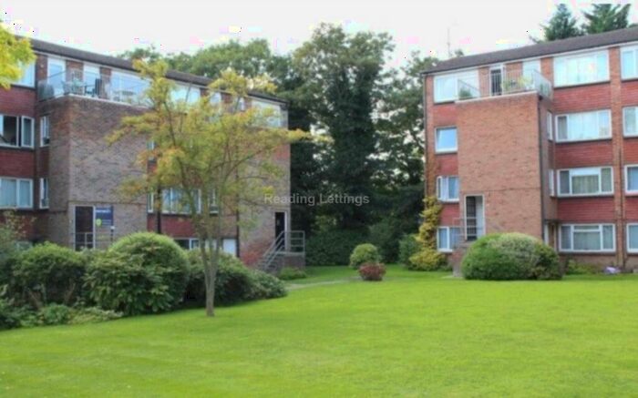 2 Bedroom Flat To Rent In Ellison Way, Wokingham, RG40