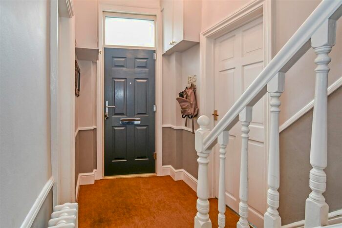 3 Bedroom End Of Terrace House To Rent In Scarcroft Road, York, YO23