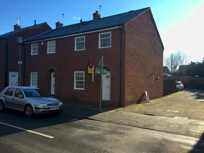 3 Bedroom Semi-Detached House To Rent In Church Street, Bingham, Nottingham NG13