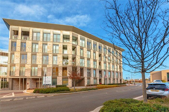 3 Bedroom Apartment For Sale In The Beech Building, Rudduck Way, Cambridge, CB3