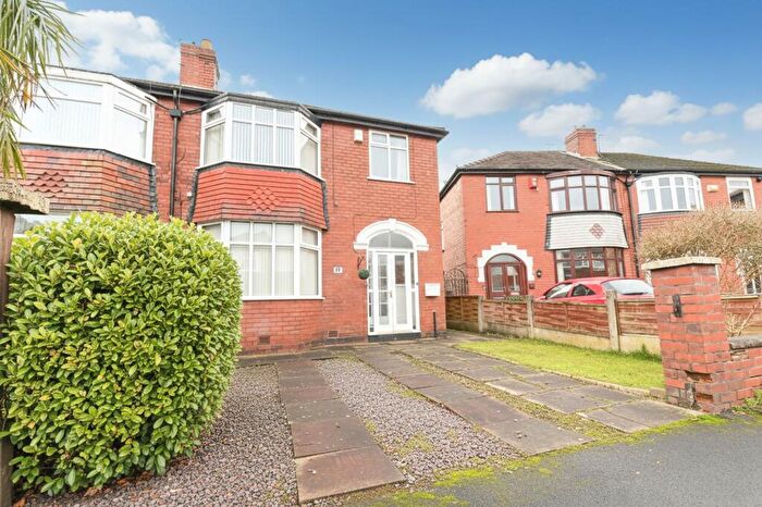 3 Bedroom Semi Detached House For Sale In Galloway Drive, Swinton, M27