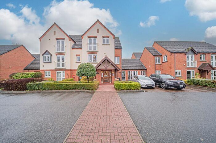 2 Bedroom Apartment For Sale In Kenilworth Road, Balsall Common, CV7