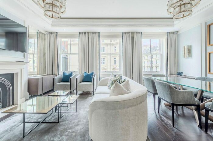 2 Bedroom Flat To Rent In Prince Of Wales Terrace, High Street Kensington, London, W8