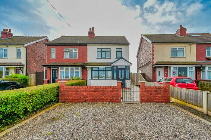 3 Bedroom Semi-Detached House For Sale In Crosshall Brow, Westhead, L40