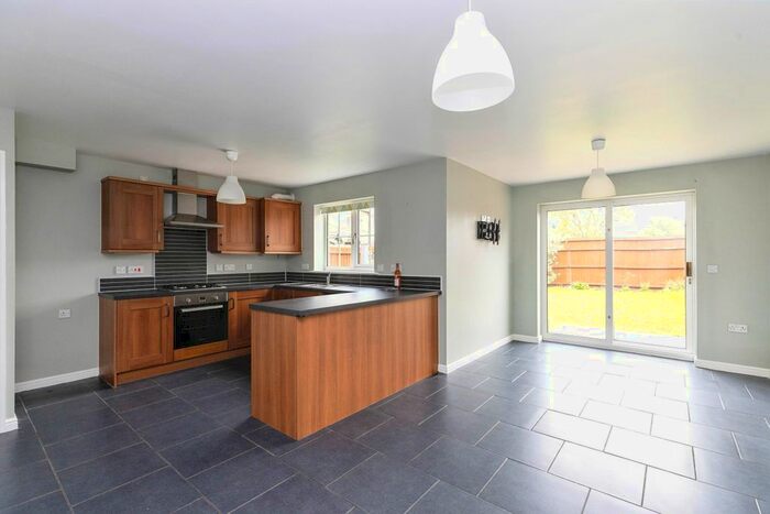 3 Bedroom Property To Rent In Gaul Road, March, PE15