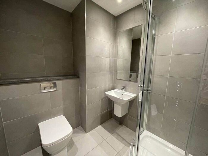 1 Bedroom Flat To Rent In Flat, St James Row, S1