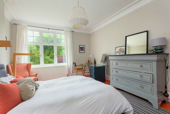 6 Bedroom Semi-Detached House For Sale In Riverdale Road, Ranmoor, S10