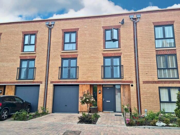 4 Bedroom Terraced House To Rent In Cobbett Square, Bordon, GU35