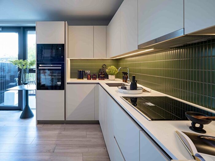 2 Bedroom Flat To Rent In New Kent Road, London, SE1