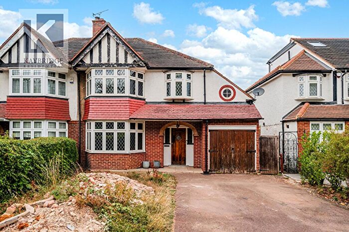 3 Bedroom Semi Detached House For Sale In London Road, Ewell, KT17