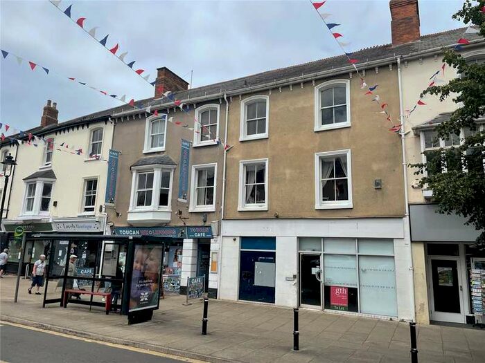 Commercial Shop To Rent In The Parade, Minehead, TA24