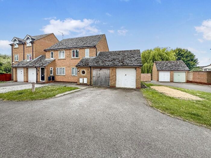 2 Bedroom Semi-Detached House To Rent In Plough Close, Rothwell, Northamptonshire, NN14