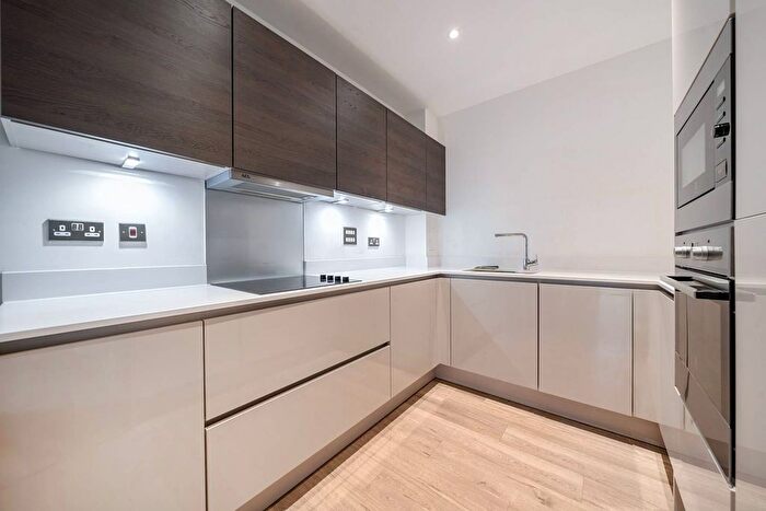 1 Bedroom Flat To Rent In Elmond Mansions, Acton, London, W3