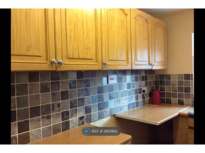 1 Bedroom Terraced House To Rent In Cardigan Court, Luton, LU1