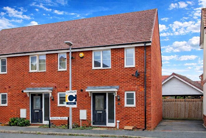 2 Bedroom Semi-Detached House For Sale In Alderney Avenue, Bletchley, Milton Keynes, MK3