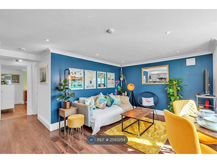 2 Bedroom Flat To Rent In Lennox House, Brighton, BN2