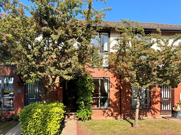 2 Bedroom Property For Sale In Plas St. Andresse, Penarth Marina, CF64