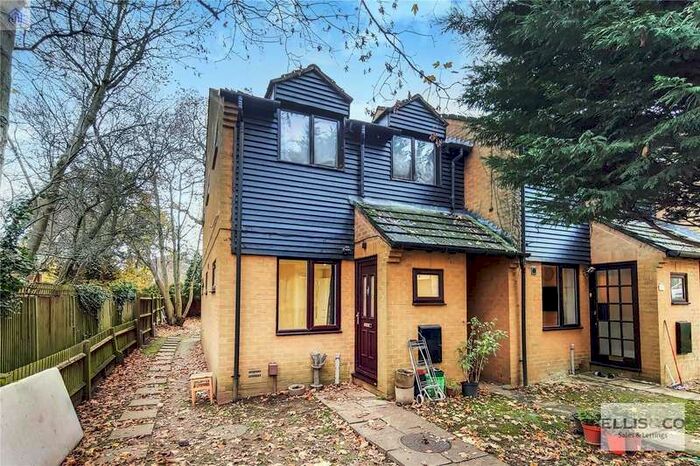 1 Bedroom Property To Rent In Foxlees, Elms Lane, Sudbury HA0