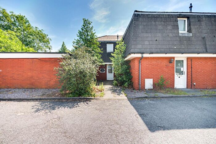 3 Bedroom Semi-Detached House For Sale In Middlewich Road, Sandbach, CW11