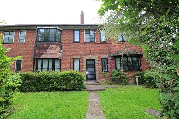 1 Bedroom Flat To Rent In Silverdale Thorpe Close, London, SE26