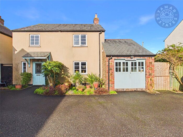 3 Bedroom Detached House For Sale In Knights Court, Hatherleigh, Okehampton, EX20