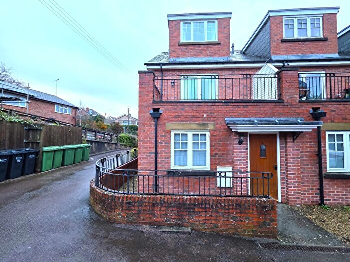 2 Bedroom Apartment To Rent In Cobden Court, HR9