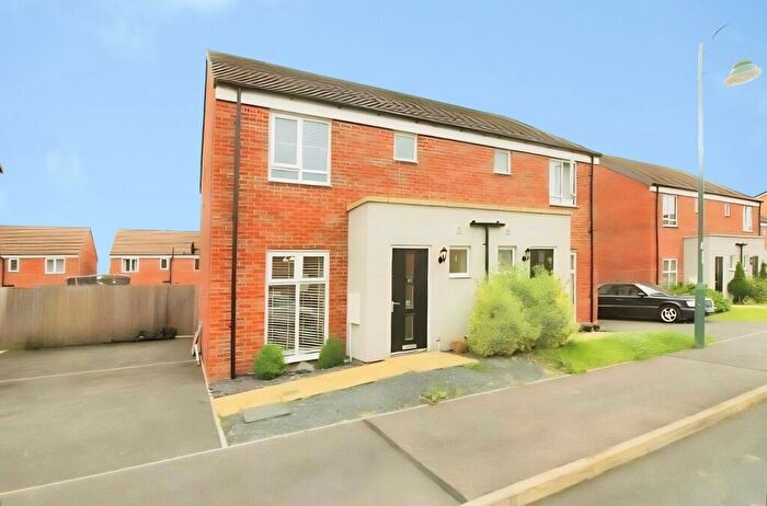 3 Bedroom House To Rent In Saxonbry Way, Peterborough, PE2