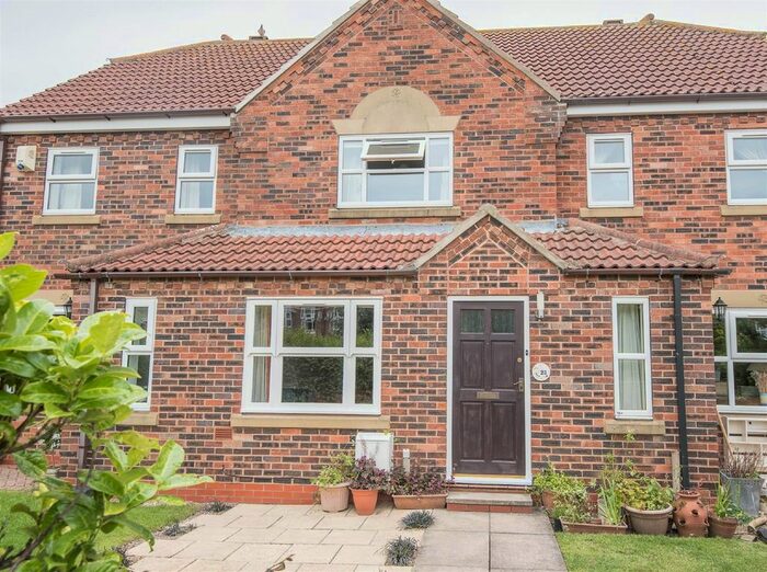 2 Bedroom Terraced House To Rent In Lakeside, Acaster Malbis, York, YO23