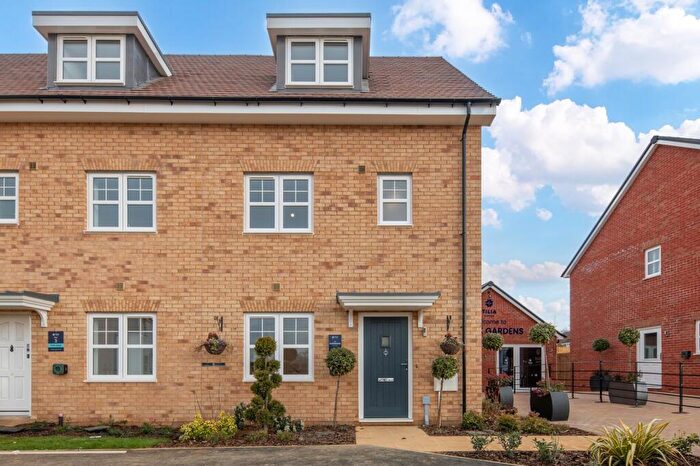 4 Bedroom Terraced House For Sale In Brook Gardens, Potton, SG19