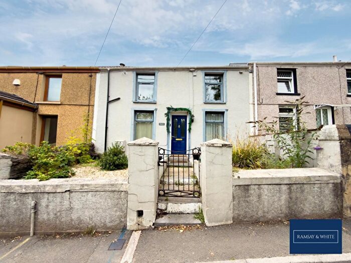2 Bedroom Terraced House For Sale In Swansea Road, Hirwaun, Aberdare, CF44