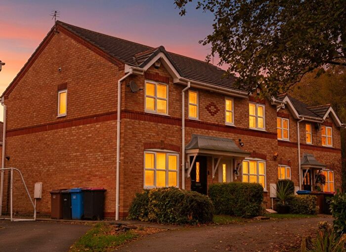 2 Bedroom Semi-Detached House For Sale In Patting Close, Irlam, M44