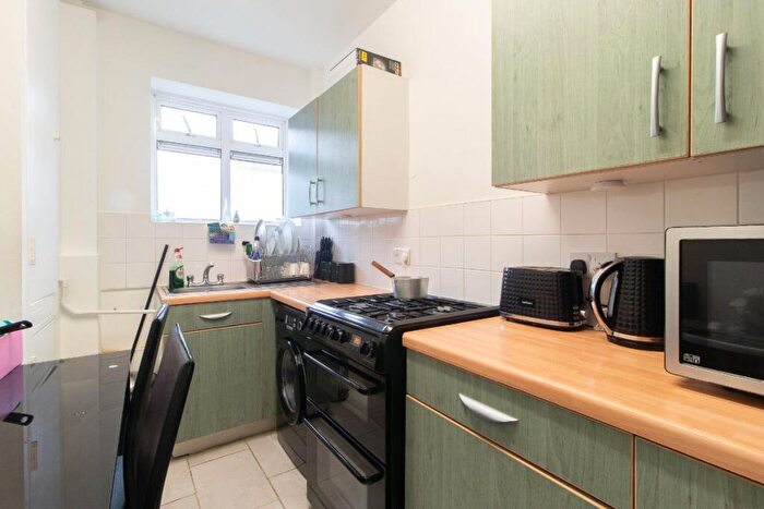 Studio To Rent In Godwin Court, Crowndale Road, London, NW1