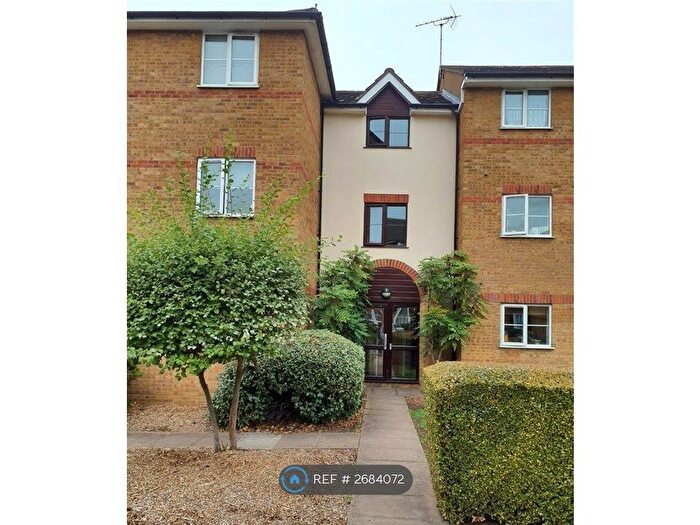 1 Bedroom Flat To Rent In Thurlow Close, London, E4