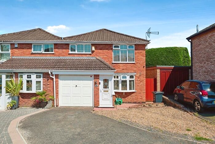 3 Bedroom Semi-detached House To Rent In Ravensitch Walk, Brierley Hill, Brierley Hill, DY5