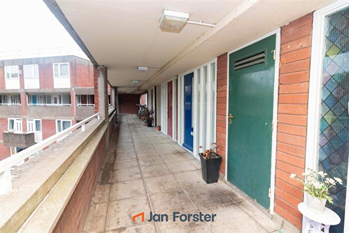2 Bedroom Maisonette For Sale In St. Ann's Close, Newcastle Upon Tyne, NE1