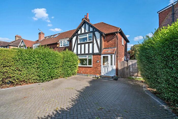3 Bedroom End Of Terrace House To Rent In Middle Park Avenue, London, SE9