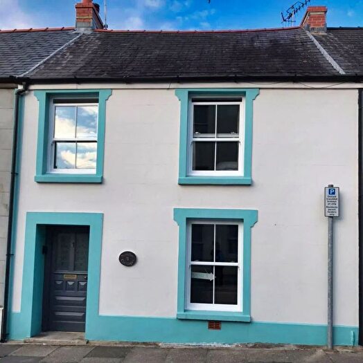 Property For Sale In The Norton, Tenby, SA70