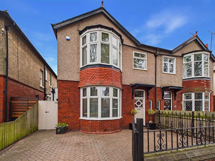 4 Bedroom Semi-Detached House For Sale In Kings Road, Whitley Bay, NE26