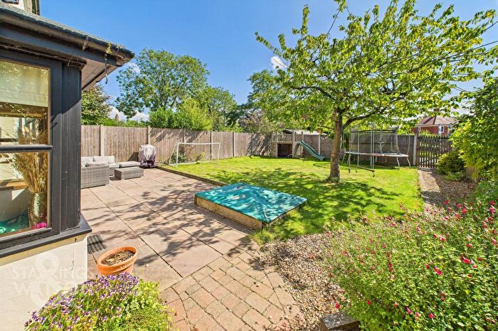 5 Bedroom Semi Detached House For Sale In Long Stratton Road, Forncett St. Peter, Norwich, NR16