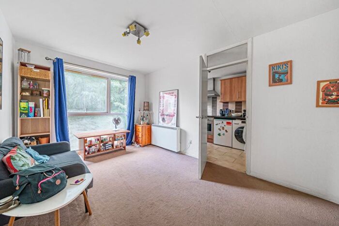 1 Bedroom Flat To Rent In Bollo Bridge Road, Sunninghill Court, London, W3