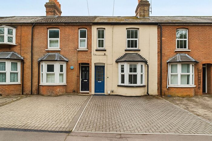 3 Bedroom Terraced House For Sale In Worting Road, Basingstoke, Hampshire, RG21