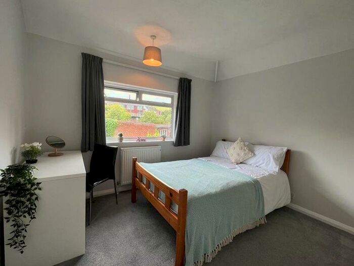 6 Bedroom Semi-Detached House To Rent In Hawkhurst Road, Brighton, BN1