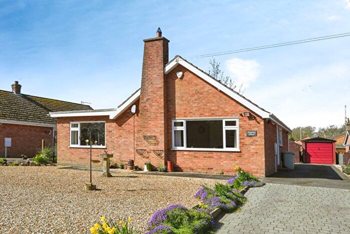 2 Bedroom Detached Bungalow For Sale In Low Road, Wainfleet St Mary, Skegness, PE24