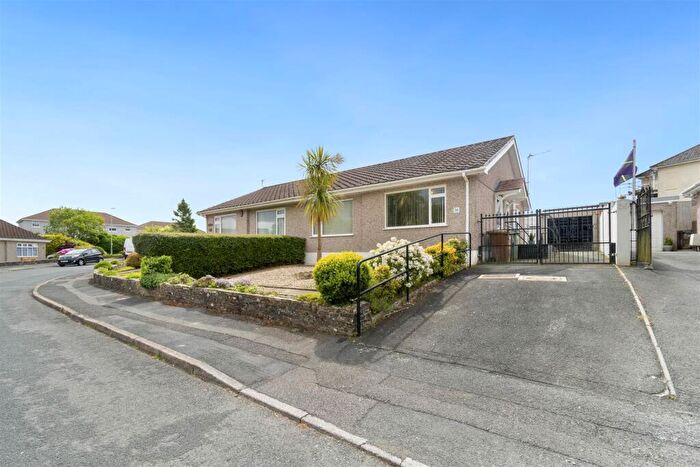 2 Bedroom Bungalow To Rent In Oak Tree Park, Plymouth, PL6
