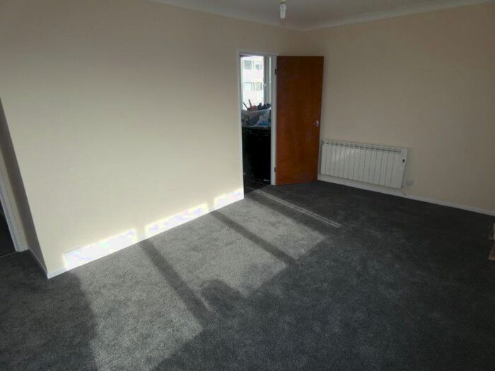 1 Bedroom Flat To Rent In Conifer Court, Forest Hall, Newcastle Upon Tyne, NE12