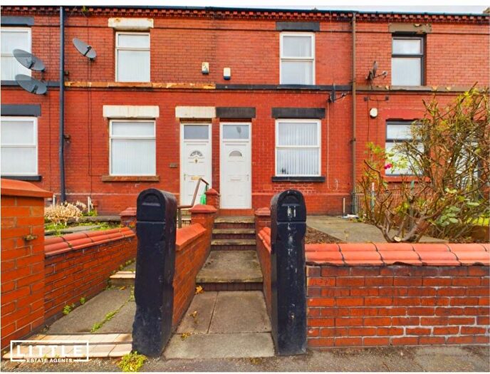 2 Bedroom Flat To Rent In Borough Road, St. Helens, WA10