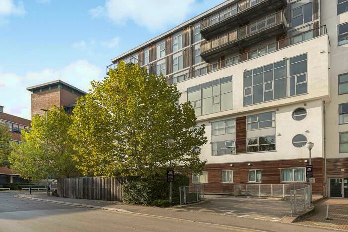 2 Bedroom Apartment To Rent In Paramount, Town Centre, SN1
